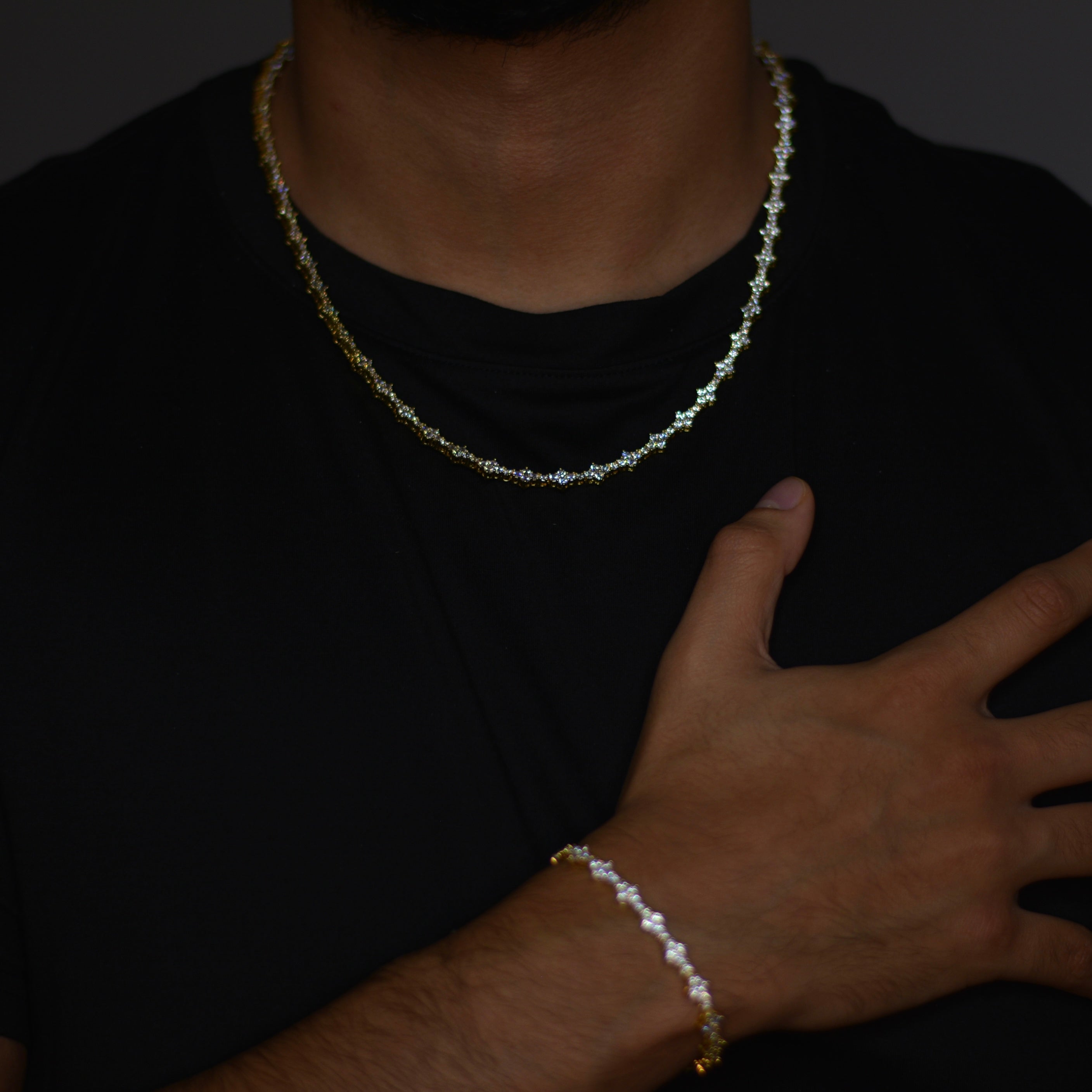 ICED ROSECOMB HALSKETTE - 18K GOLD