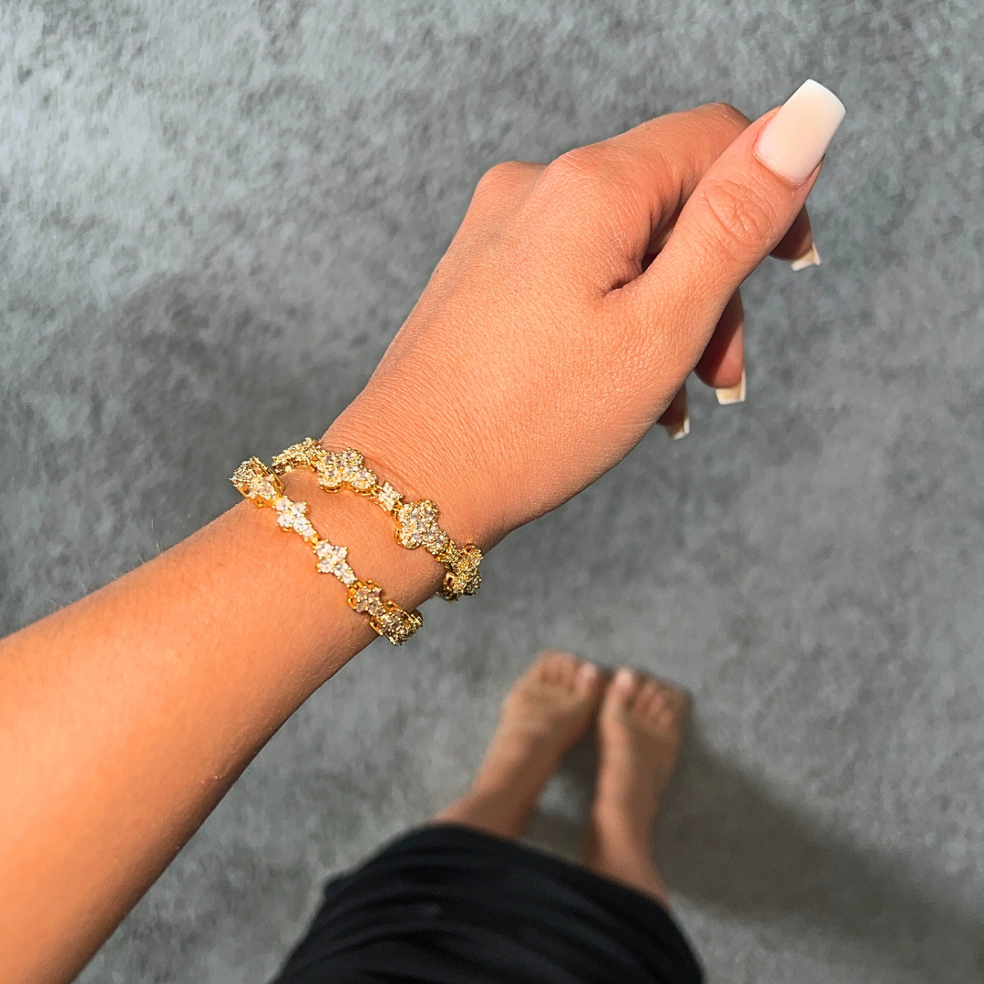 ICED CROSSFLOWER ARMBAND - 18K GOLD